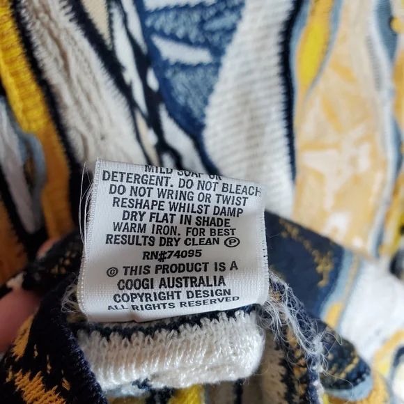 Vintage COOGI Sweater Millennium Collection Sydney Olympics - Picture 6 of 7